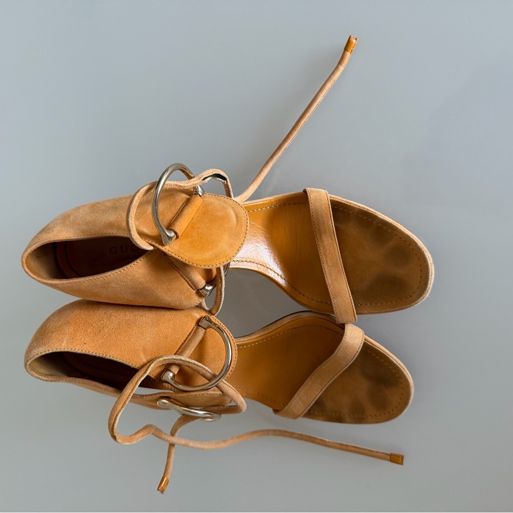Gucci Mustard Suede Women’s Slingback Heels Sandals - Picture 4 of 5